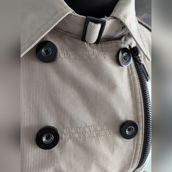 Soia & Kyo belted trenchcoat size small - Picture 16 of 16